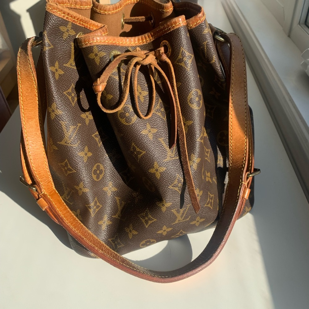 AUTHENTIC LOUIS VUITTON NOE